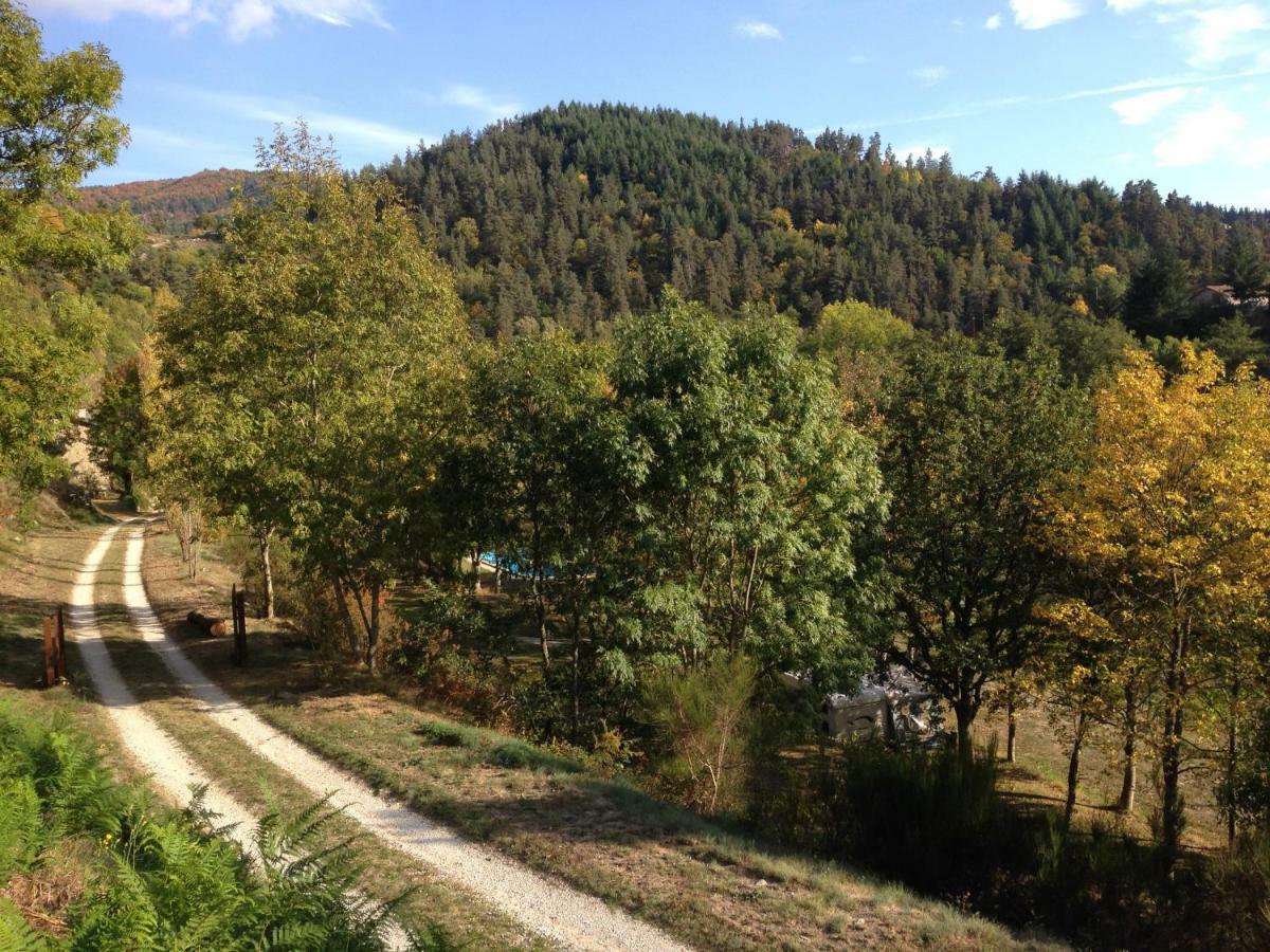 Отель Domaine De Clarat Lafarre  Экстерьер фото